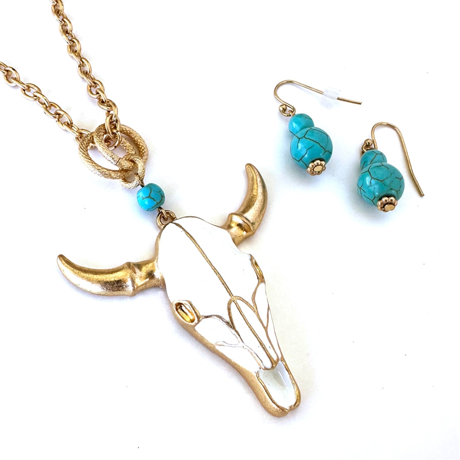 Wyo-Horse Wholesale Western Fashion Jewelry -J450-White-Enamel-Steer-Skull-Necklace