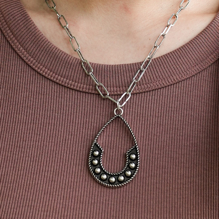 Western Teardrop Cut Bubble Necklace-Wyo-Horse