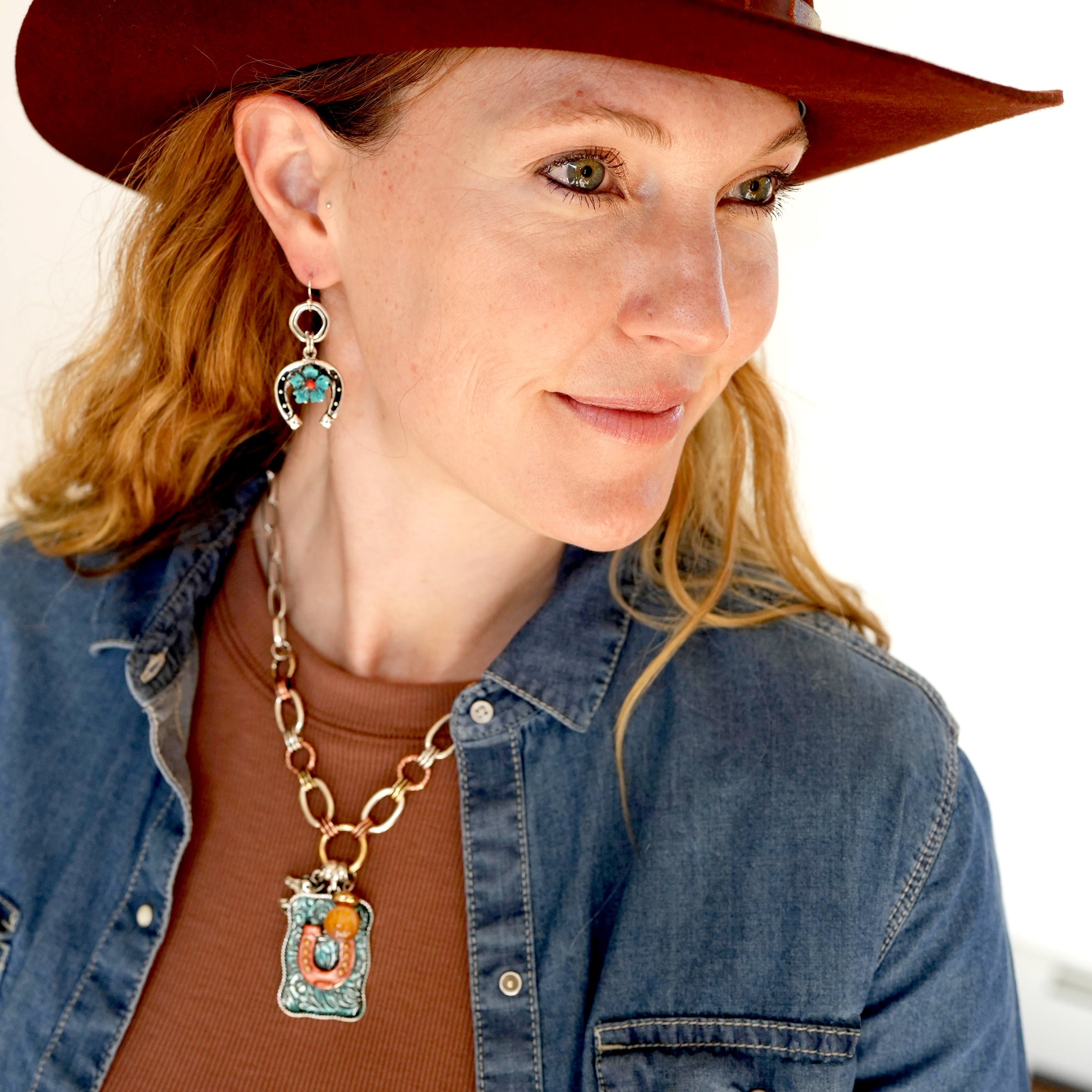 Painted Horseshoe Pendant on Wide Link Chain - Patina or Silver - Wyo-Horse - cheap cowgirl western fashion jewelry