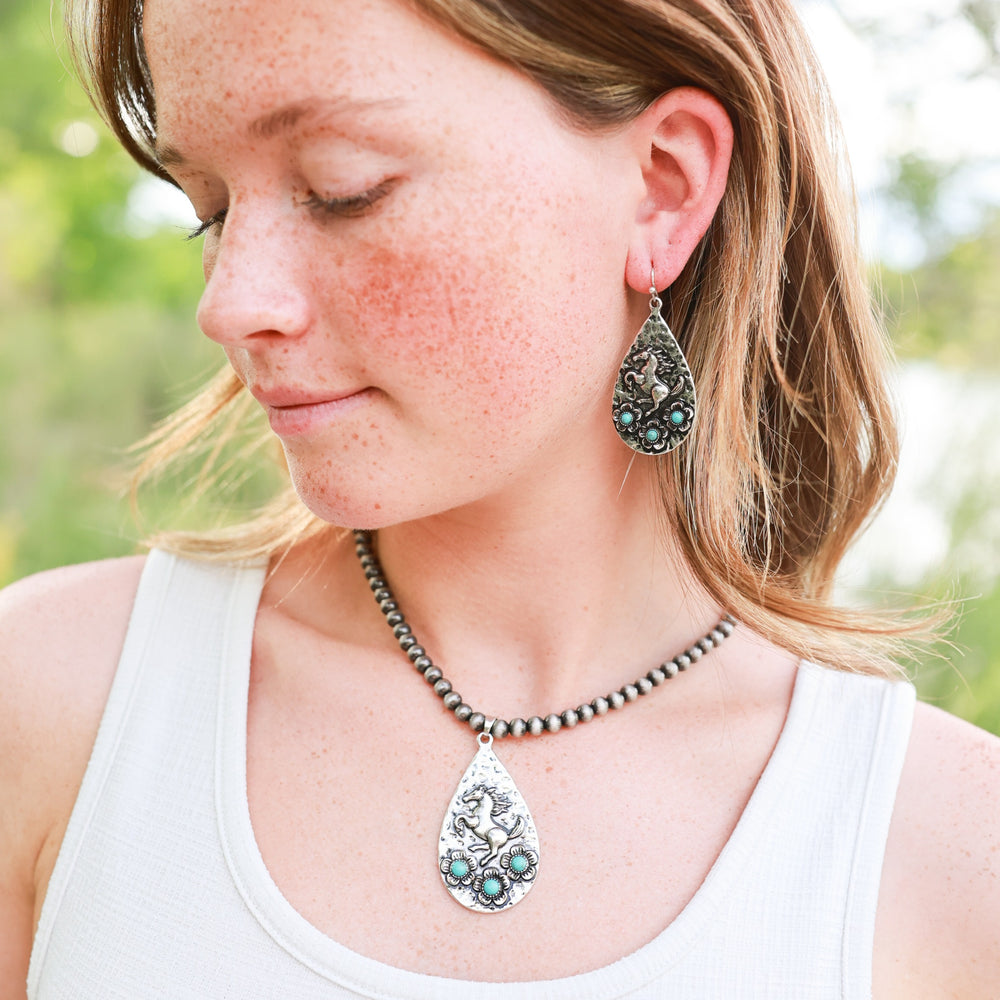 Teardrop Horse and Flowers Chain Necklace-Wyo-Horse